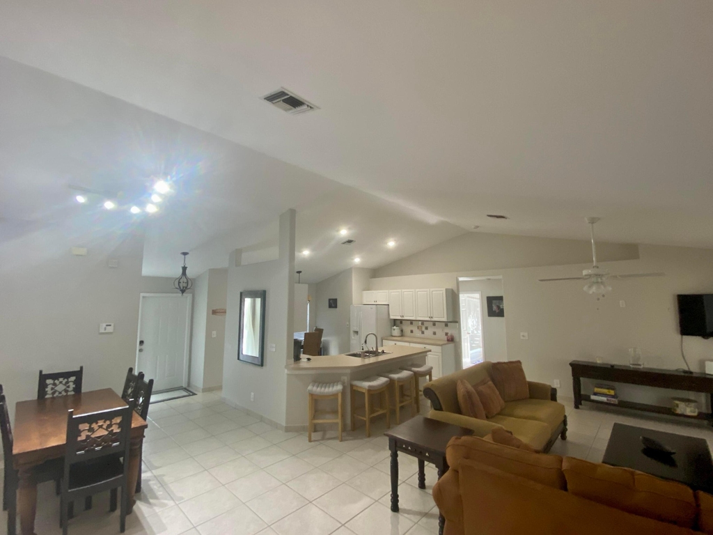 1094 Raintree Lane - Photo 12