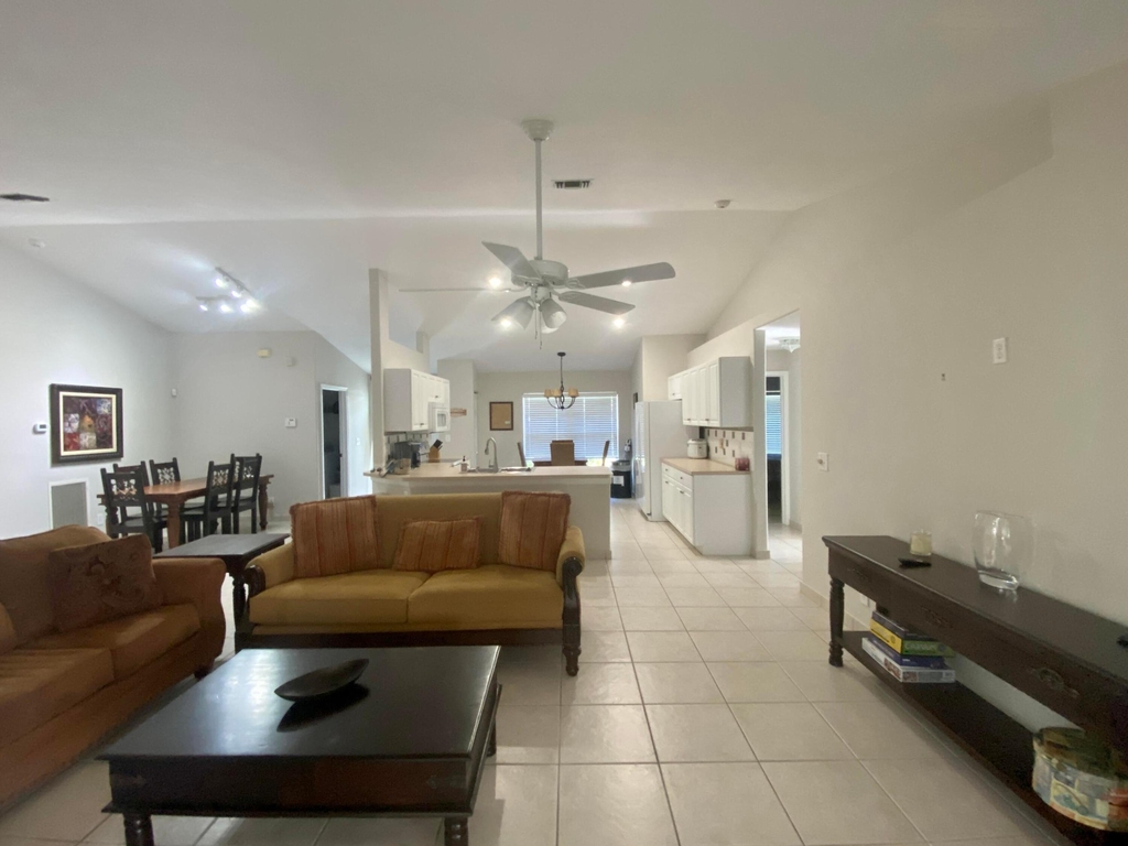 1094 Raintree Lane - Photo 14