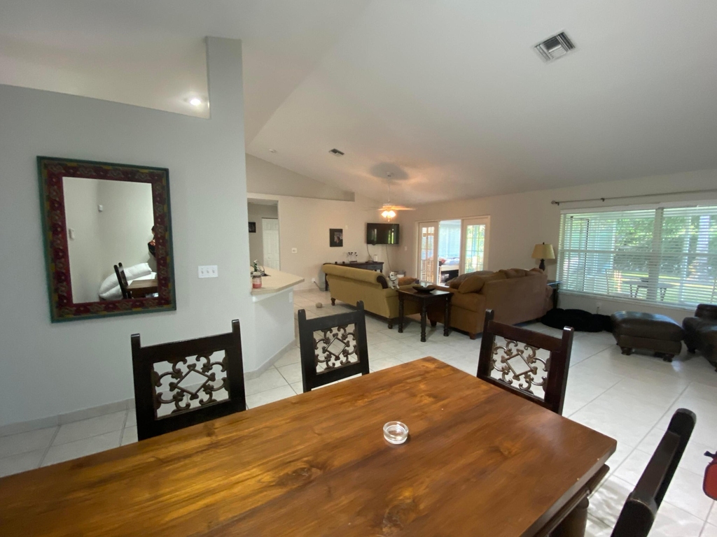 1094 Raintree Lane - Photo 15