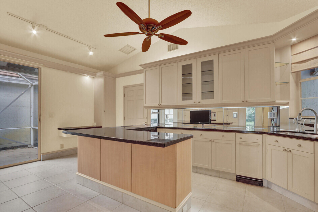12751 Touchstone Place - Photo 11