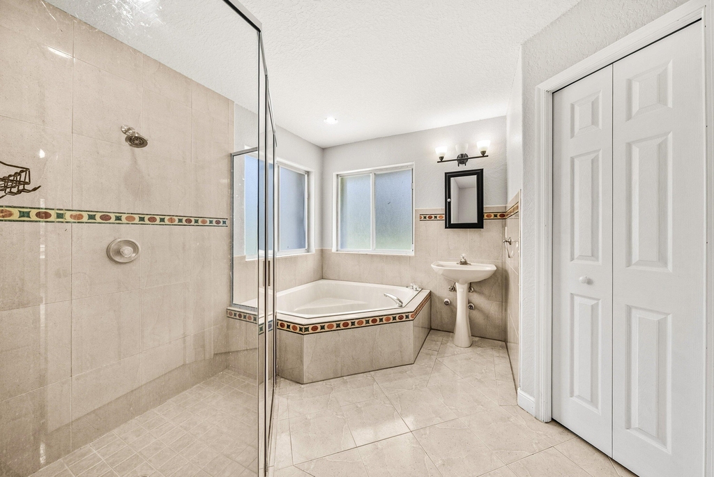 16105 Temple Boulevard - Photo 50