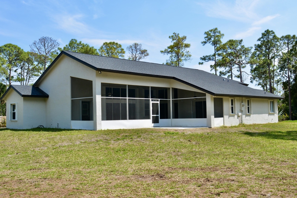 16105 Temple Boulevard - Photo 1