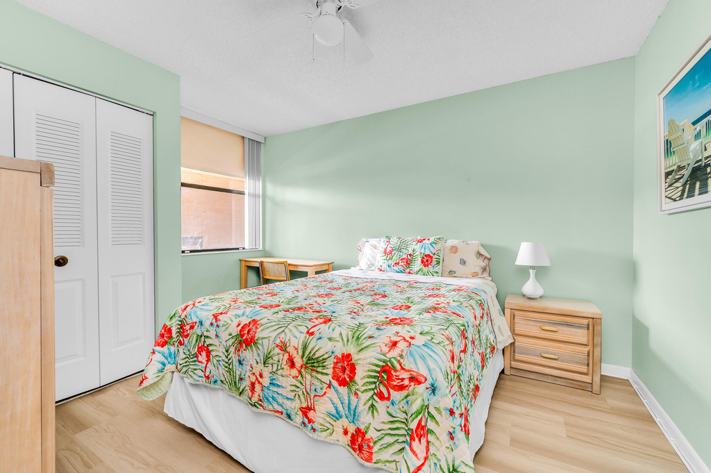 2255 Lindell Boulevard - Photo 14
