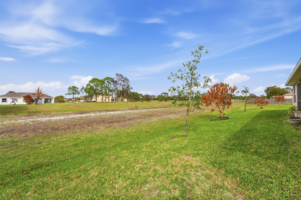 5923 Nw Brianna Court - Photo 4
