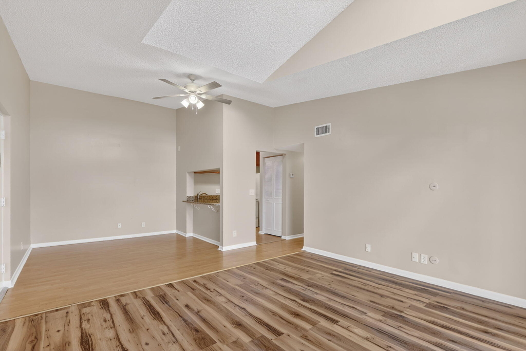 624 Sea Pine Way - Photo 9