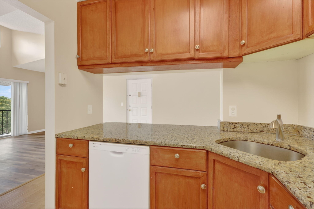 624 Sea Pine Way - Photo 14