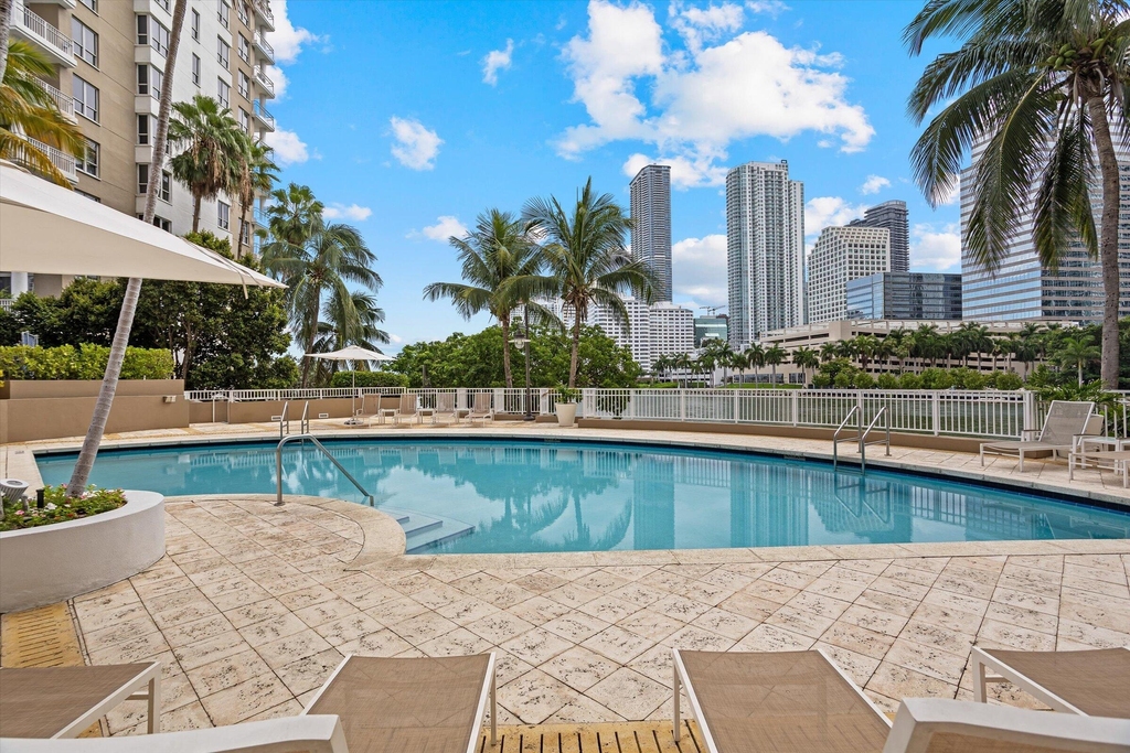 801 Brickell Key Boulevard - Photo 24