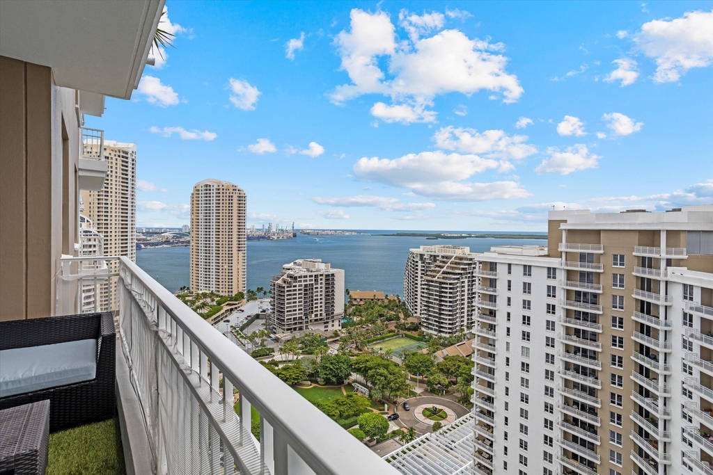 801 Brickell Key Boulevard - Photo 40
