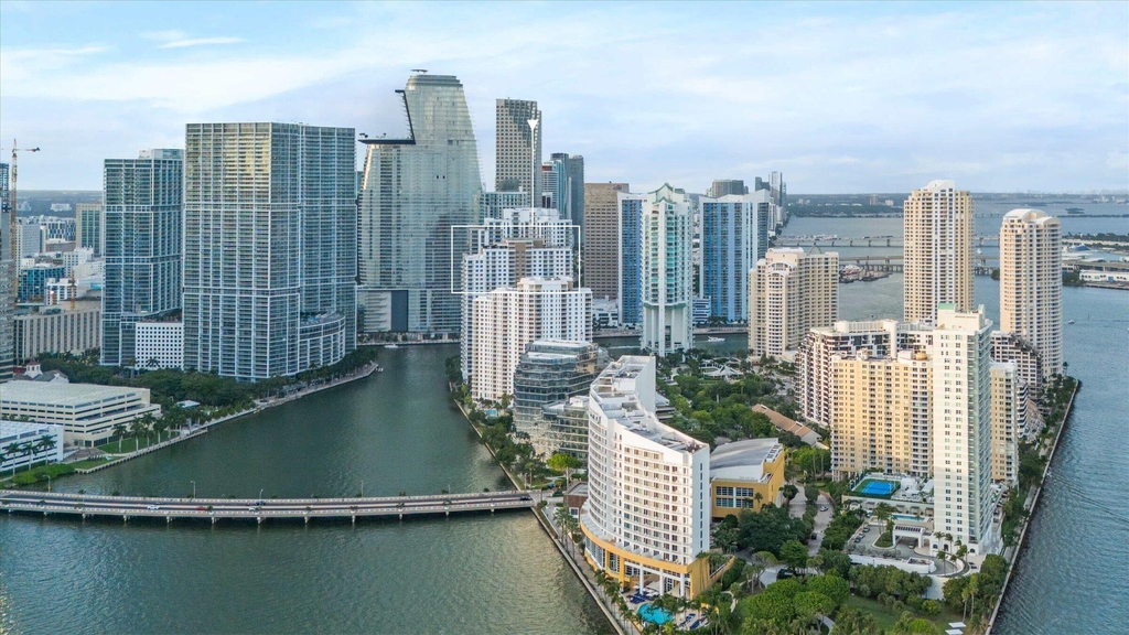 801 Brickell Key Boulevard - Photo 0