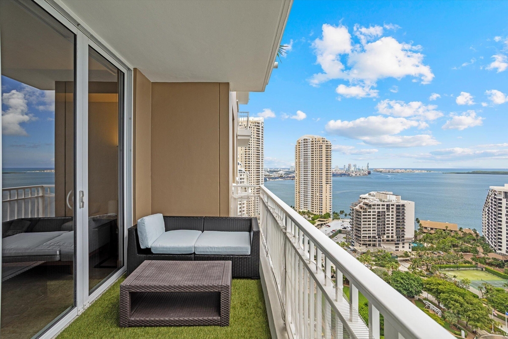 801 Brickell Key Boulevard - Photo 1