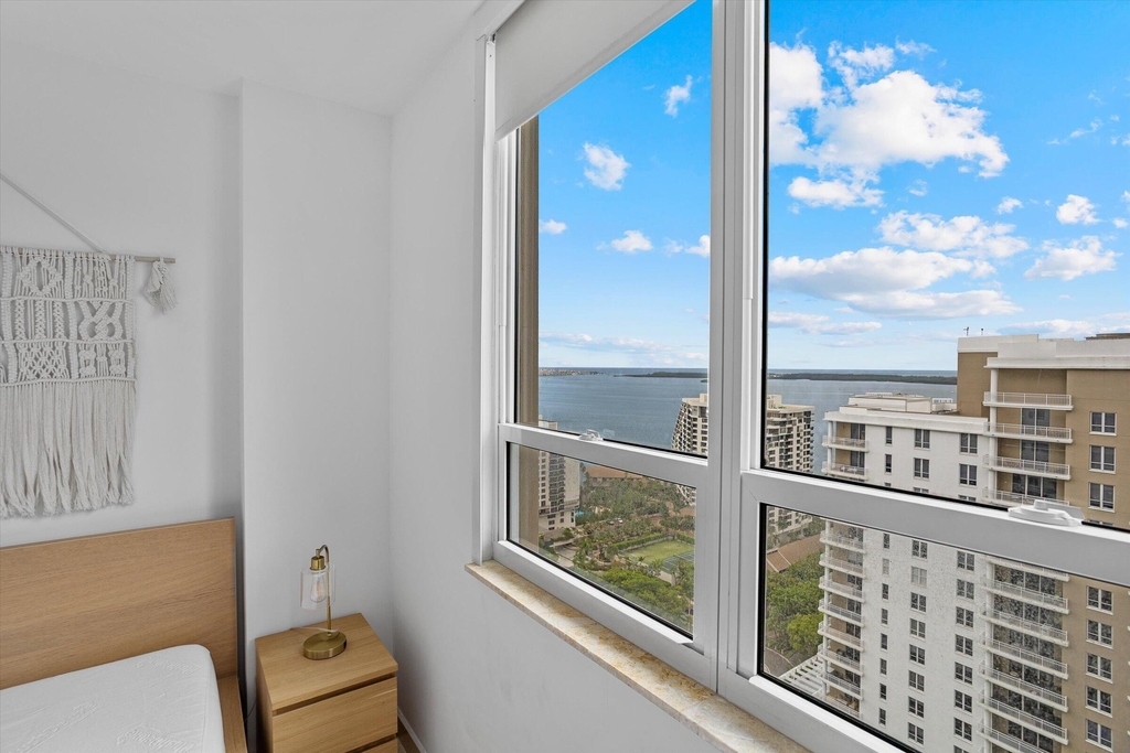 801 Brickell Key Boulevard - Photo 22