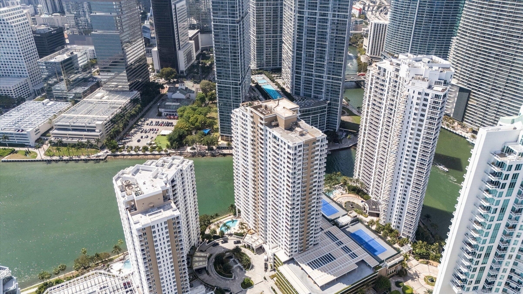 801 Brickell Key Boulevard - Photo 36