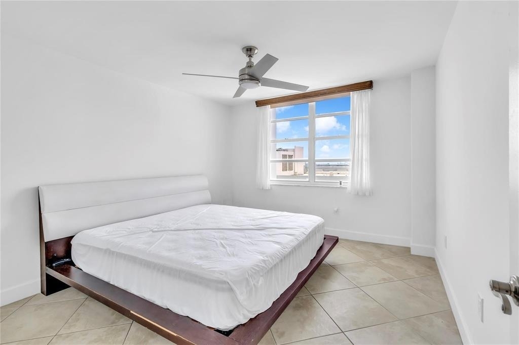 2750 Ne 183rd Street - Photo 20