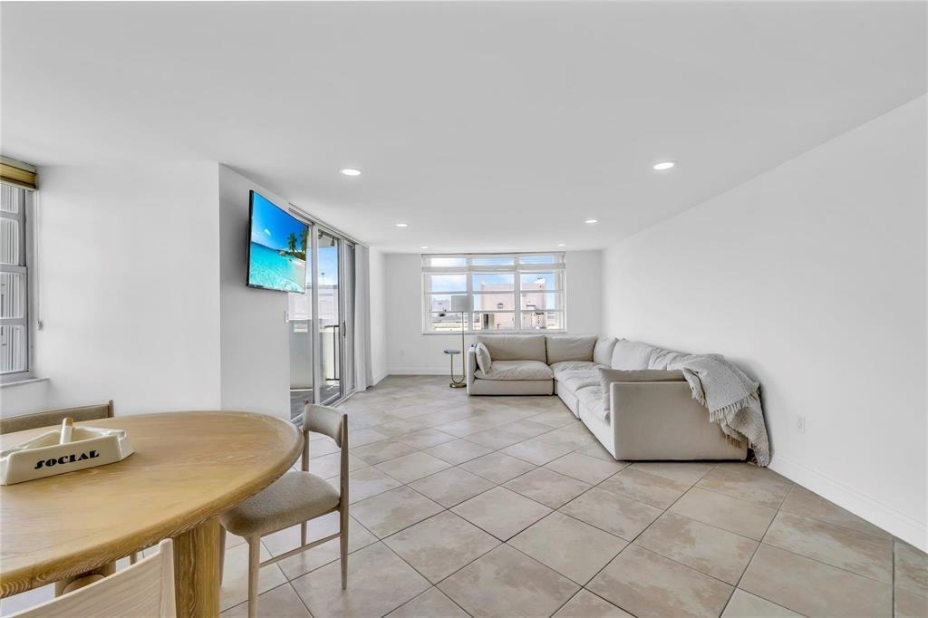 2750 Ne 183rd Street - Photo 14