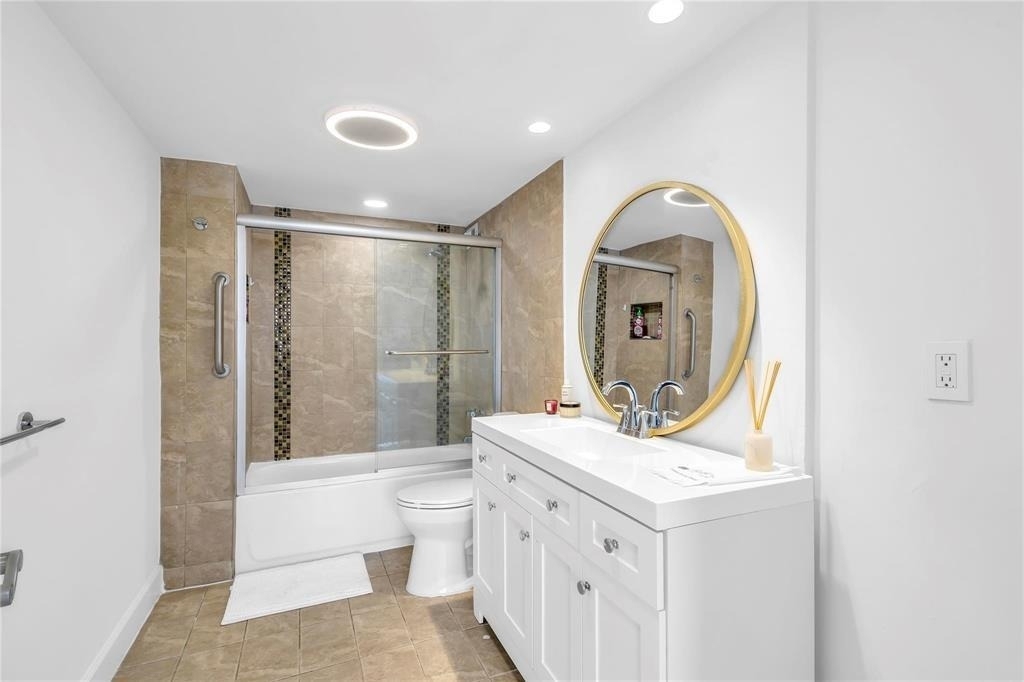 2750 Ne 183rd Street - Photo 16