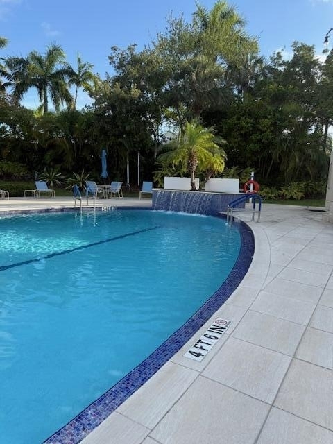 1319 E Hillsboro Boulevard - Photo 22