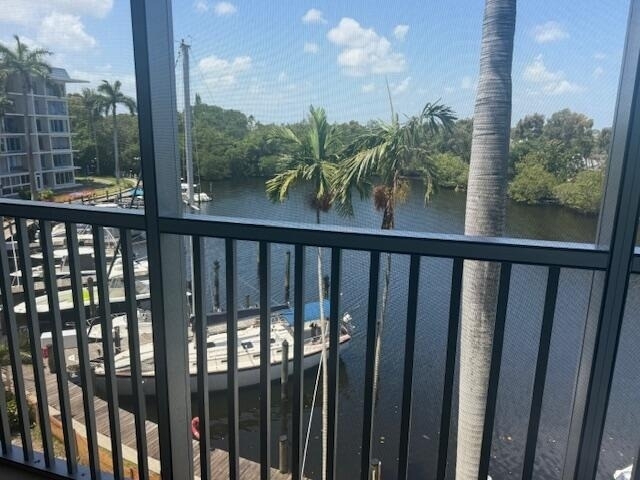 1319 E Hillsboro Boulevard - Photo 38