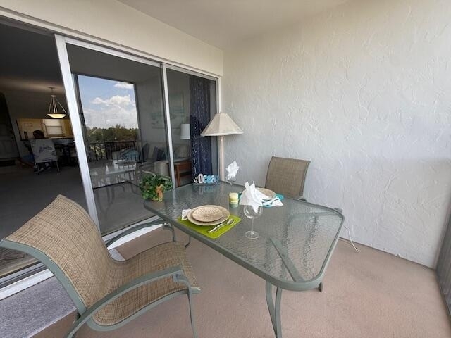 1319 E Hillsboro Boulevard - Photo 44