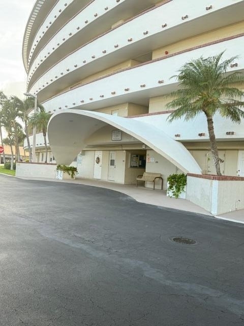 1319 E Hillsboro Boulevard - Photo 25