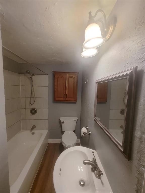 1013 Elm Avenue - Photo 3