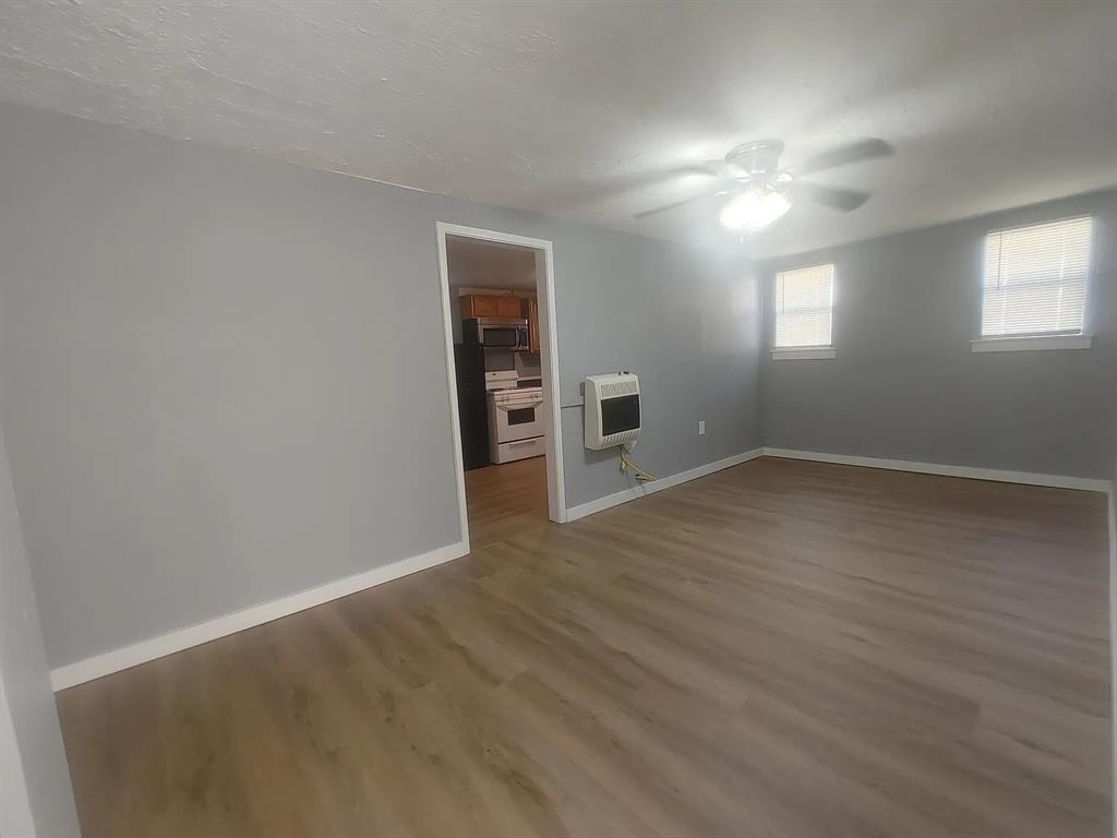 1013 Elm Avenue - Photo 9