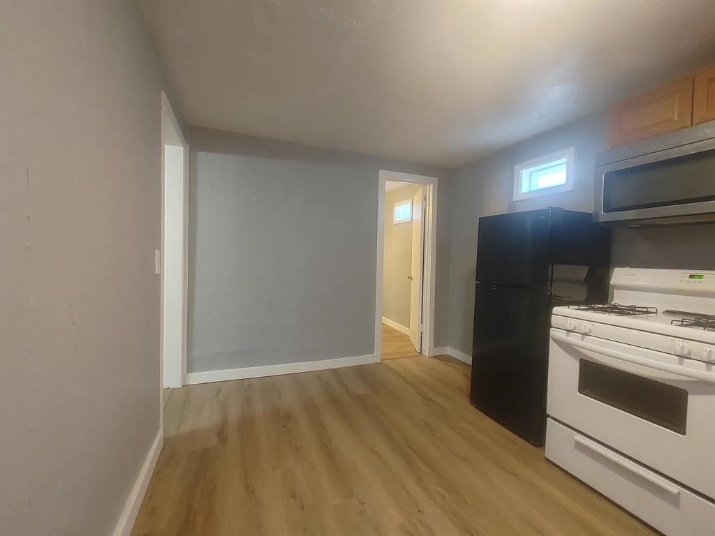1013 Elm Avenue - Photo 4