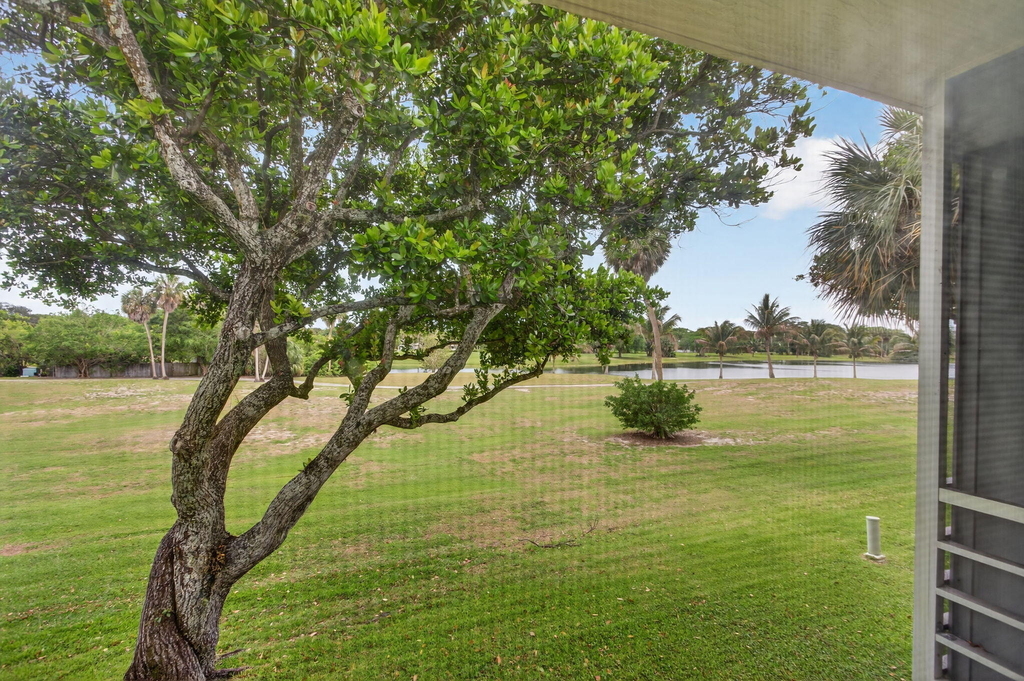 800 Cypress Boulevard - Photo 16