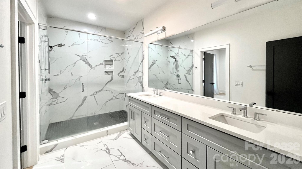 610 West Boulevard - Photo 5