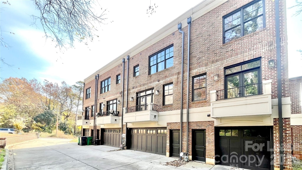 610 West Boulevard - Photo 9