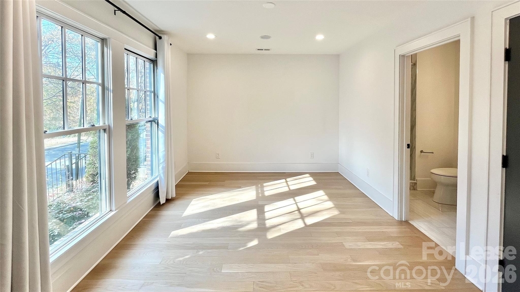610 West Boulevard - Photo 7