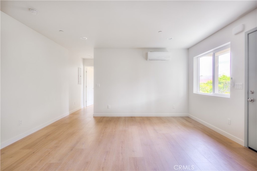 1806 8th St - Photo 7
