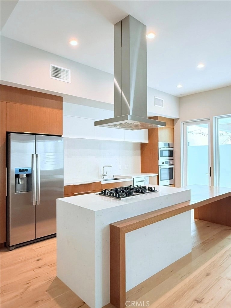 1729 S Barrington - Photo 4