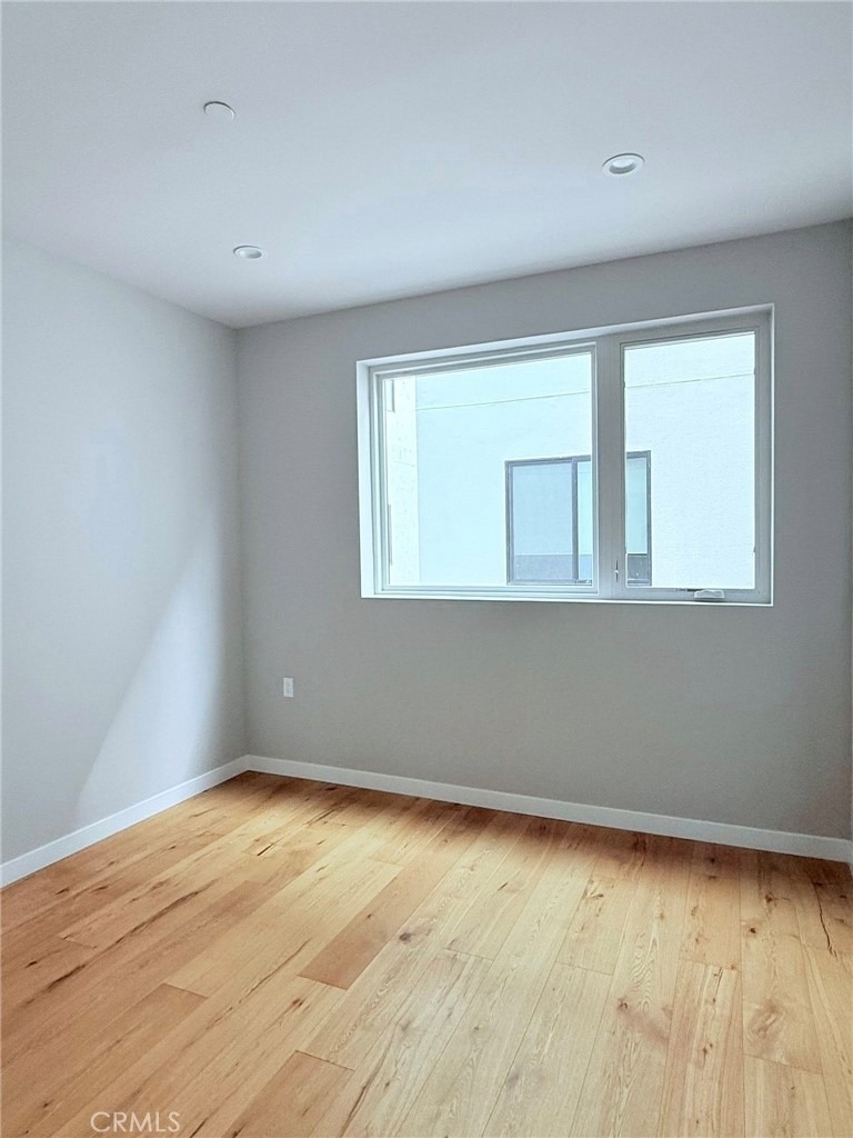 1729 S Barrington - Photo 12