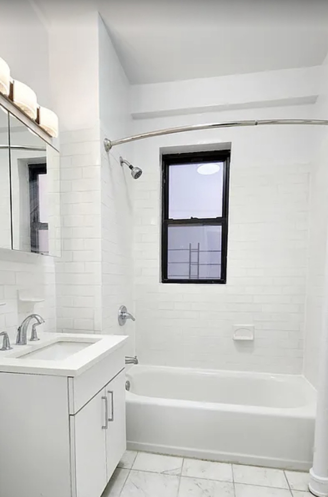 140 West 55th Street - Photo 3