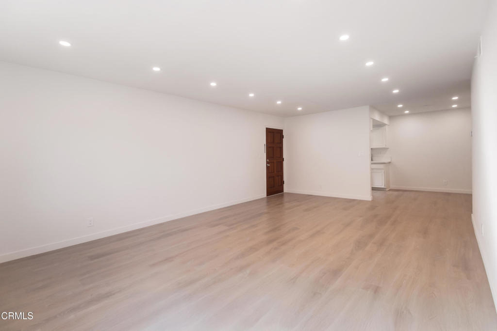1169 Rosedale Avenue - Photo 3
