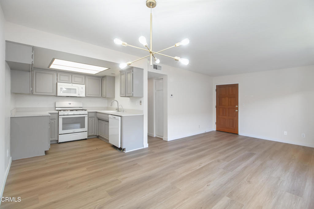 1169 Rosedale Avenue - Photo 0