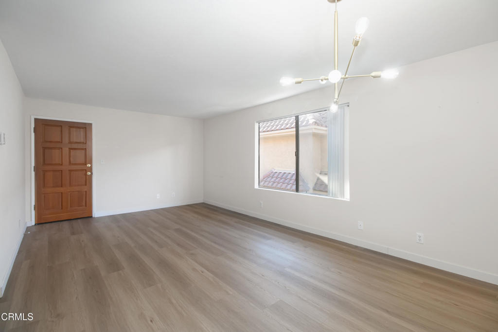 1169 Rosedale Avenue - Photo 2