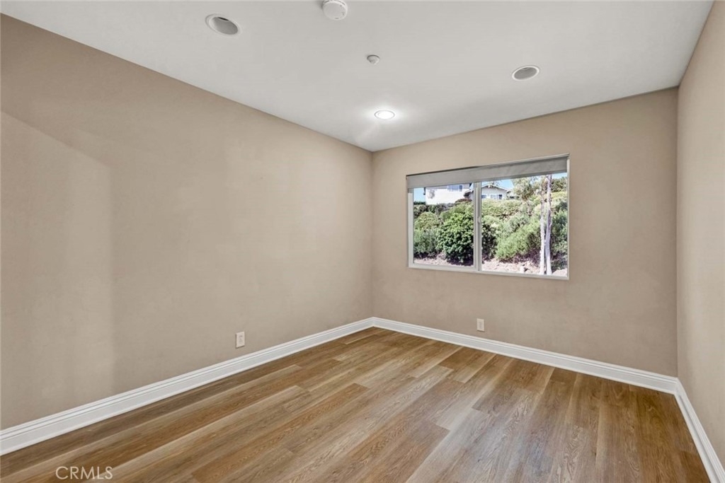 3921 Calle Real - Photo 32