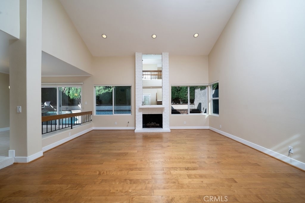 34 Columbus - Photo 5