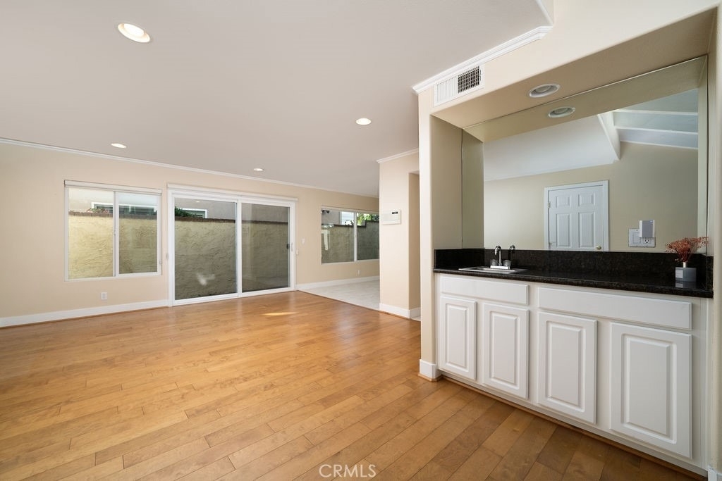 34 Columbus - Photo 11