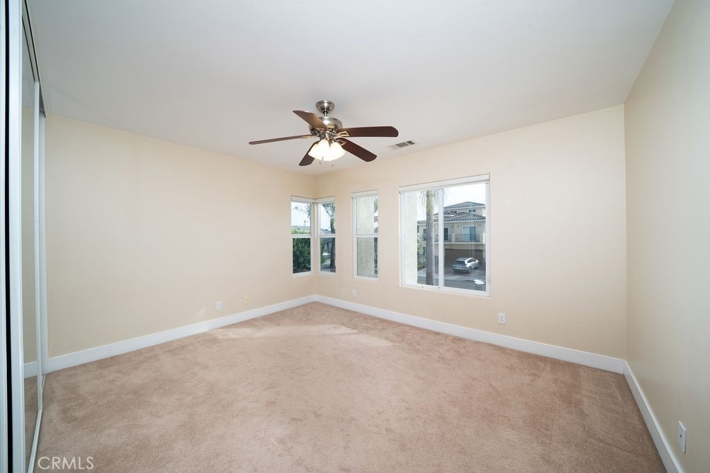 34 Columbus - Photo 23