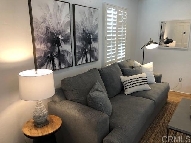 2252 Etiwanda Street - Photo 2