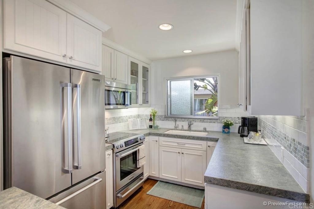 155 15th St - Photo 3