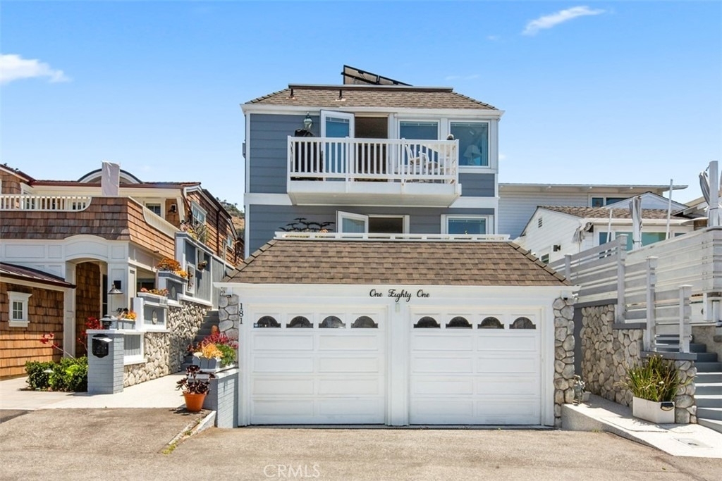 181 Sunset Terrace - Photo 0