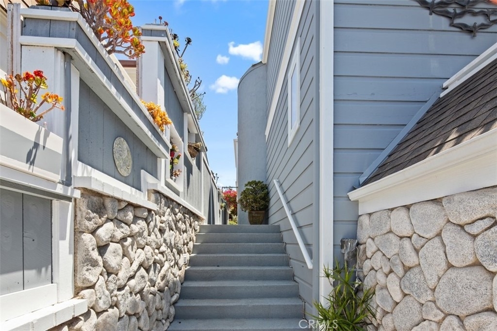 181 Sunset Terrace - Photo 8