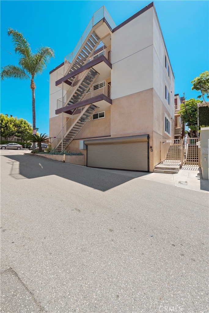 150 Cleo Street - Photo 30