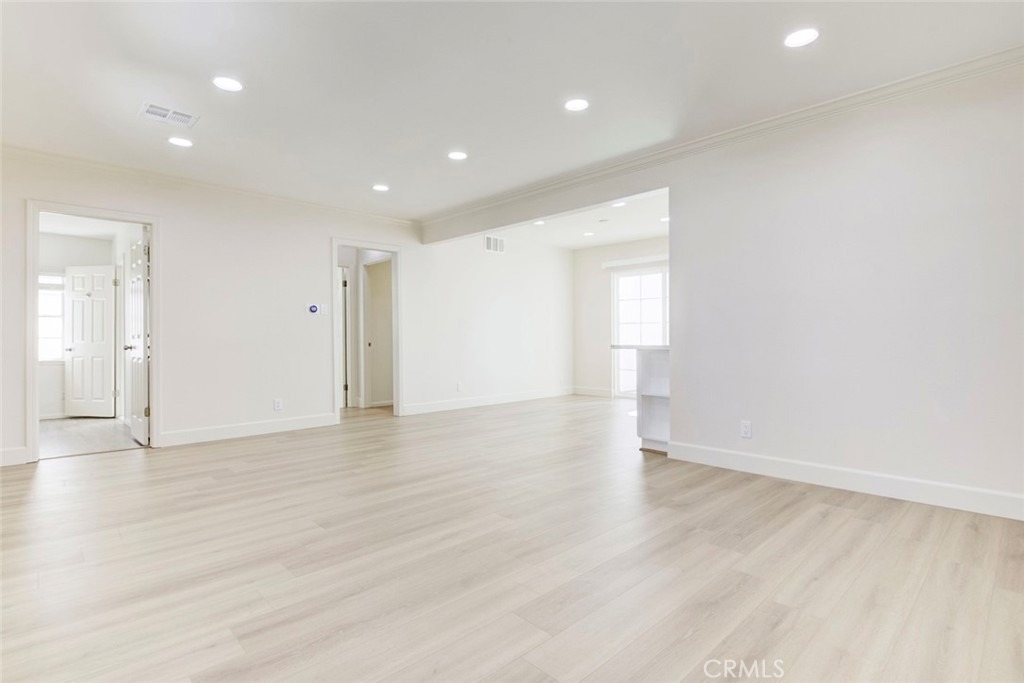 5709 Beck Avenue - Photo 5