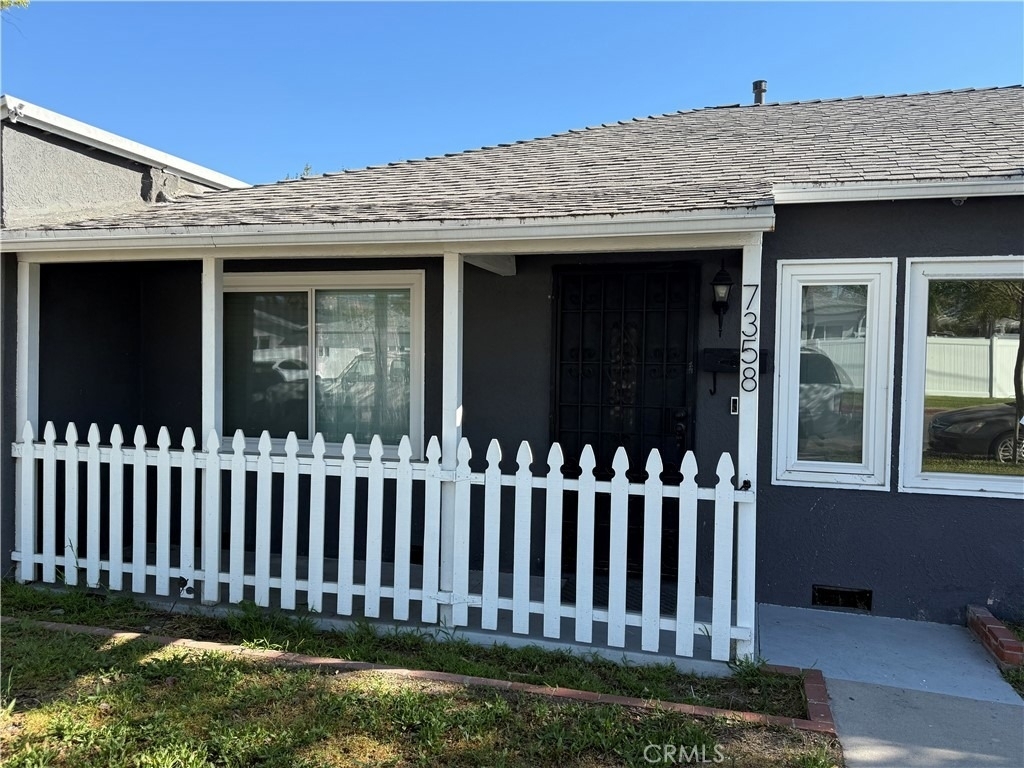 7358 Riverton - Photo 1