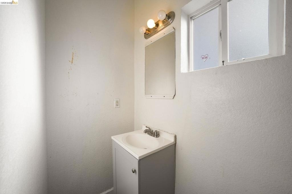 203 Bissell Ave - Photo 15