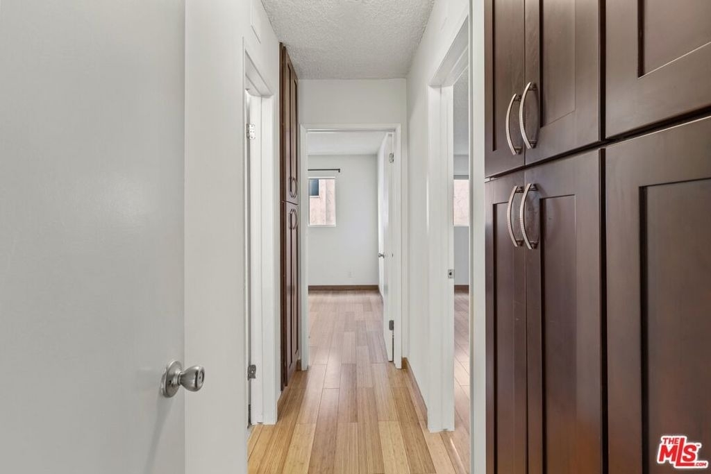 1033 6th Street - Photo 10